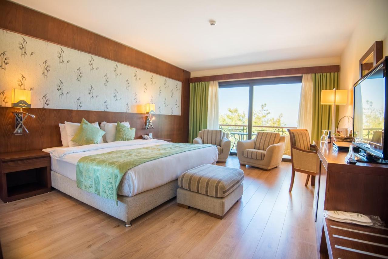 Korineum Golf & Beach Resort Agios Georgios  Zewnętrze zdjęcie