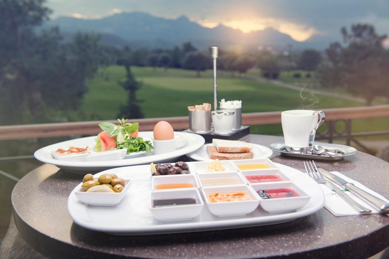 Korineum Golf & Beach Resort Agios Georgios  Zewnętrze zdjęcie