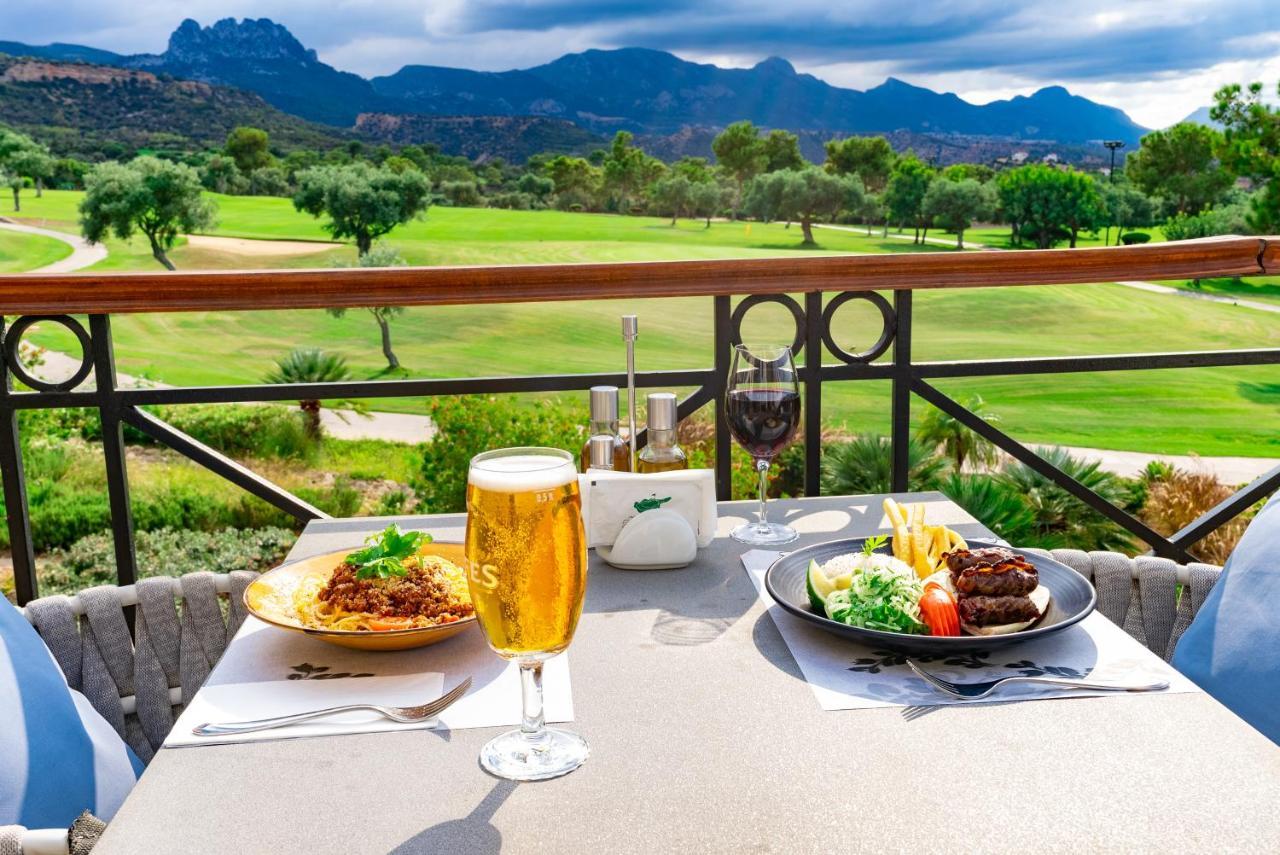 Korineum Golf & Beach Resort Agios Georgios  Zewnętrze zdjęcie